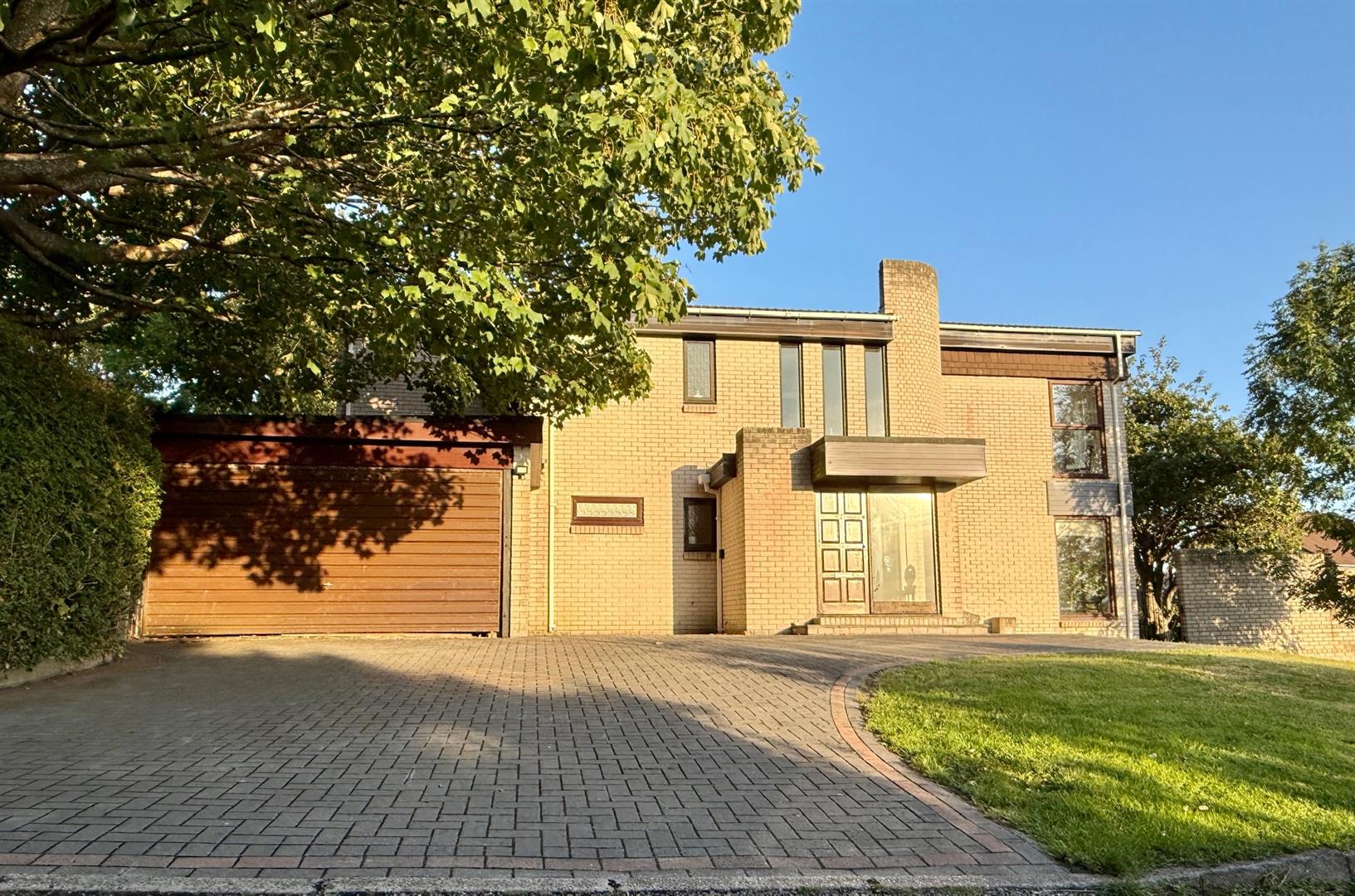 Warborough Close, Llanelli, SA15 3LH